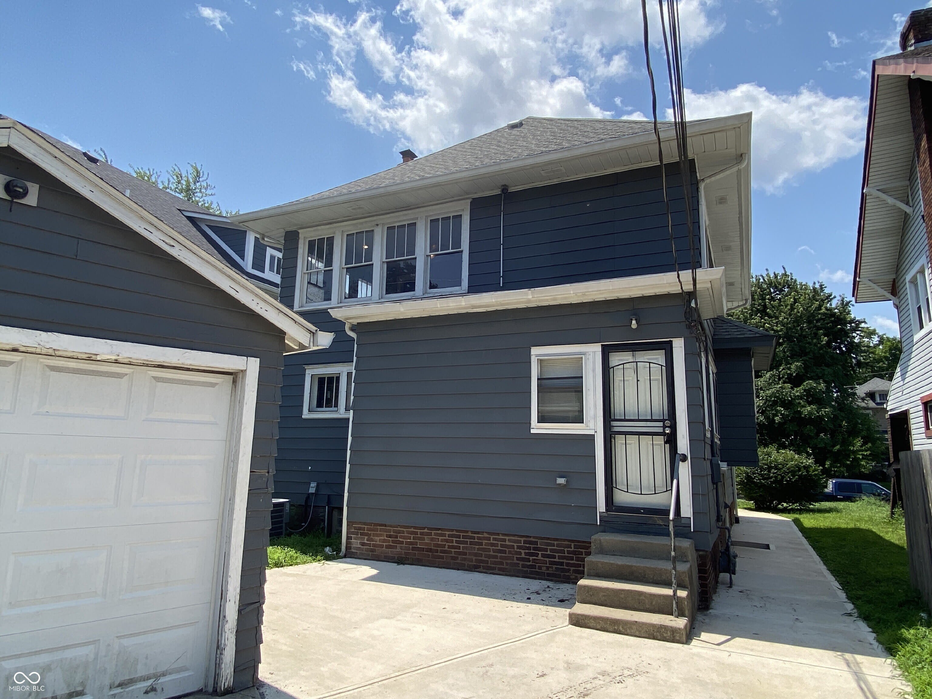 3047 N College Avenue – photo 2