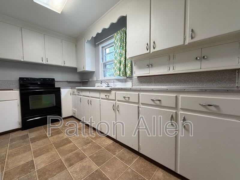 110 Locust Ct – photo 5