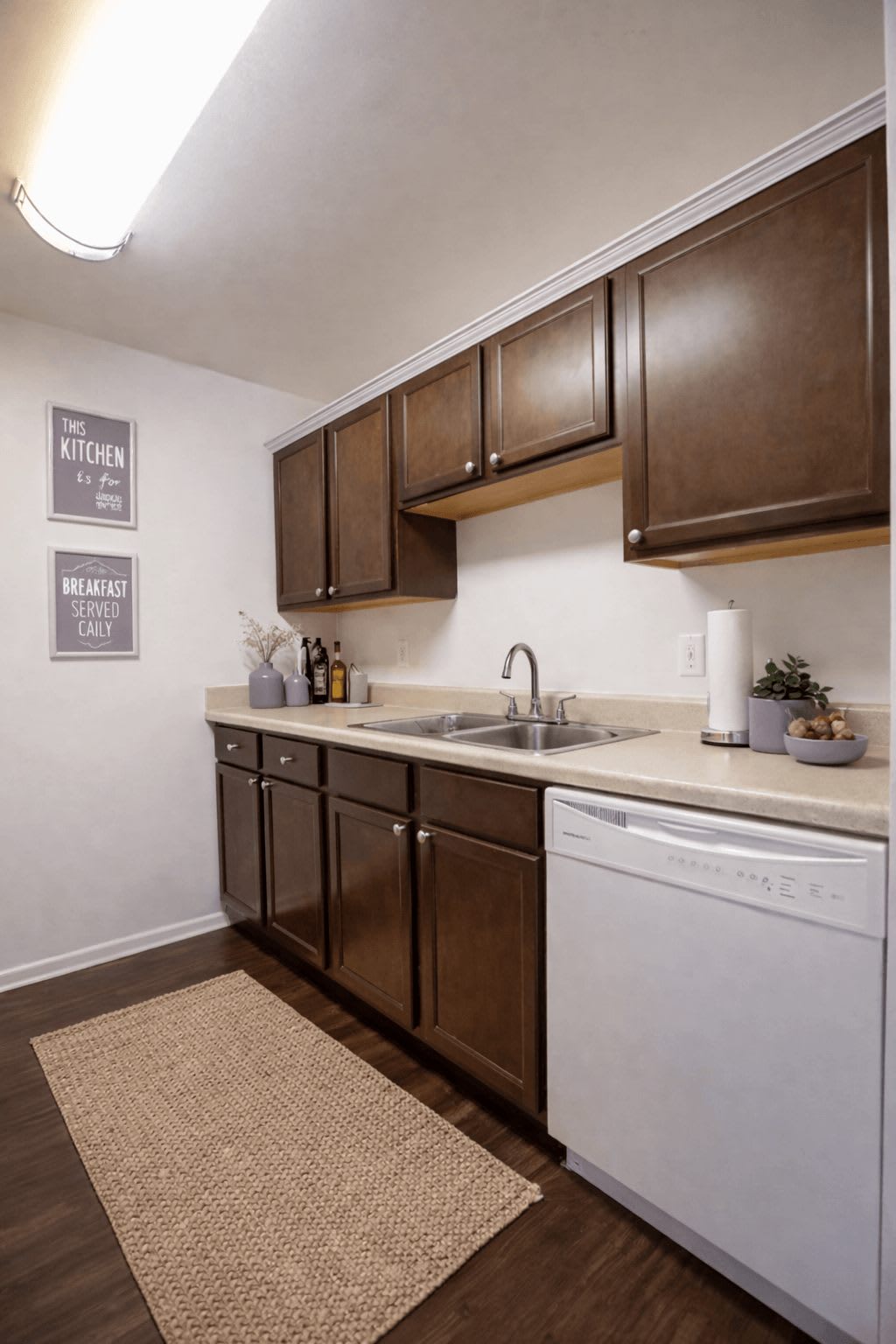 The Lodge Apartments – photo 2
