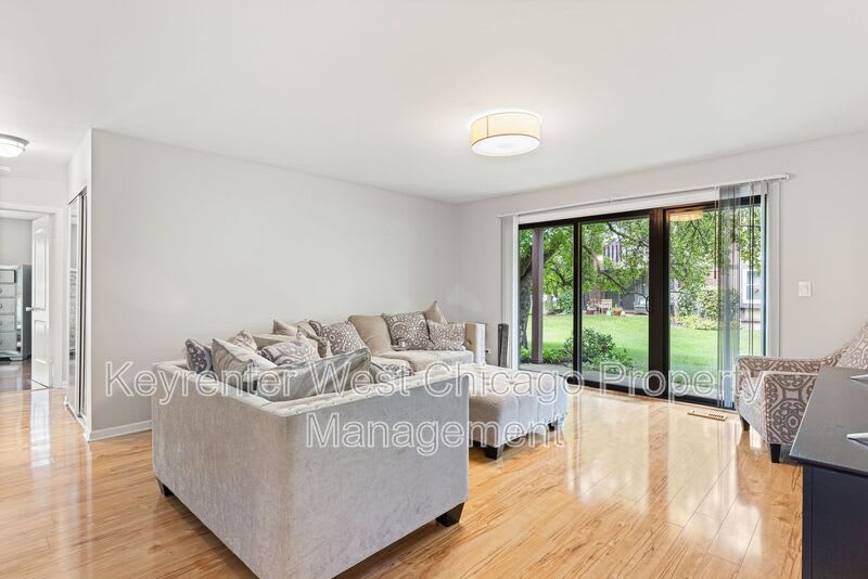 2930 Northampton Dr – photo 4