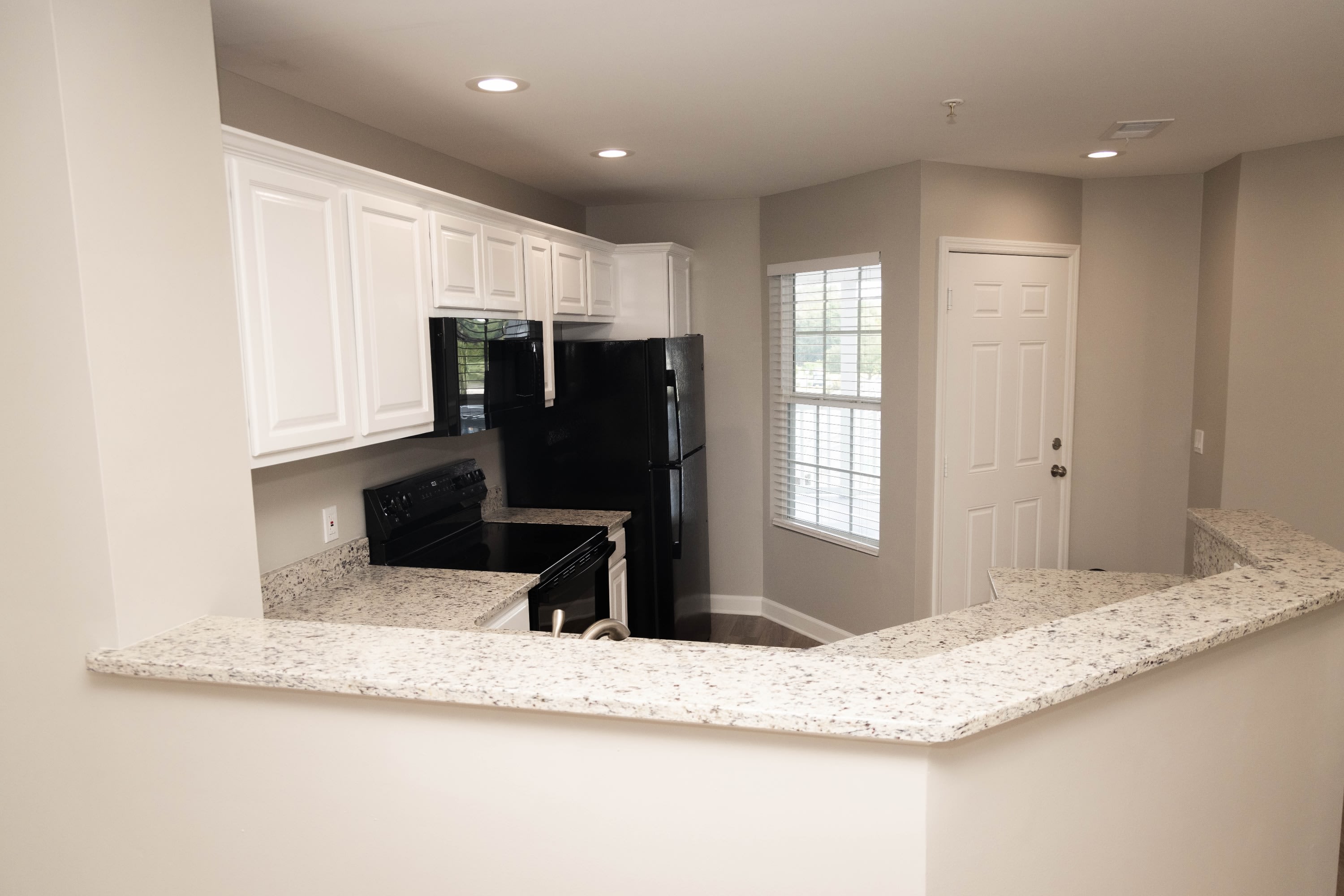 4407 Riverwood Drive – photo 2