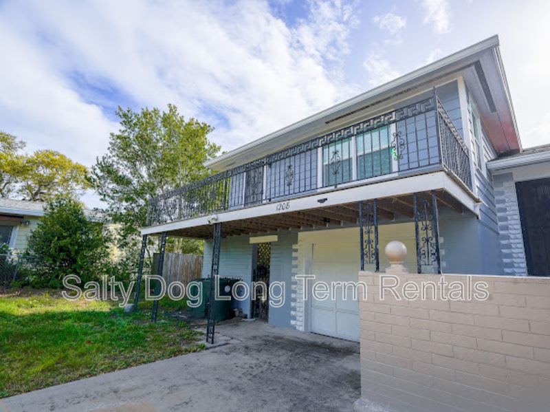 1208 N Halifax Ave – photo 2