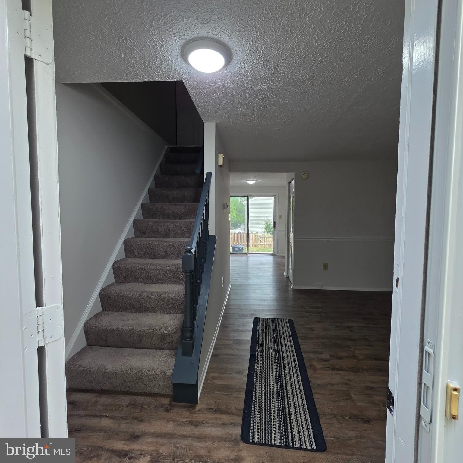 1758 Springfield Lane – photo 2