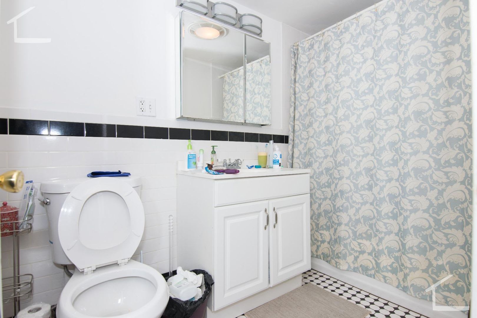 Nice 1 bed in Allston – photo 2