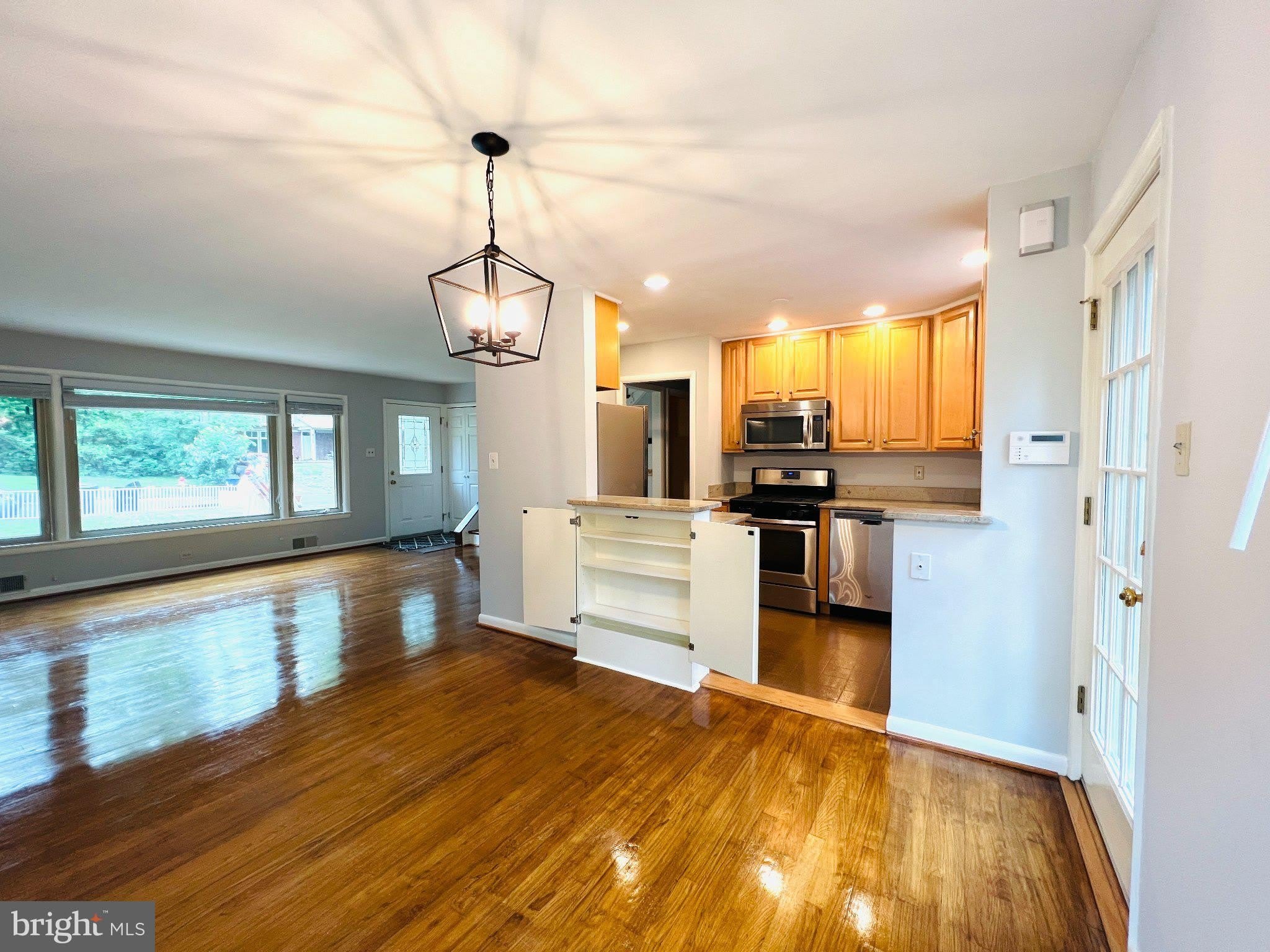 2220 Primrose Drive – photo 5