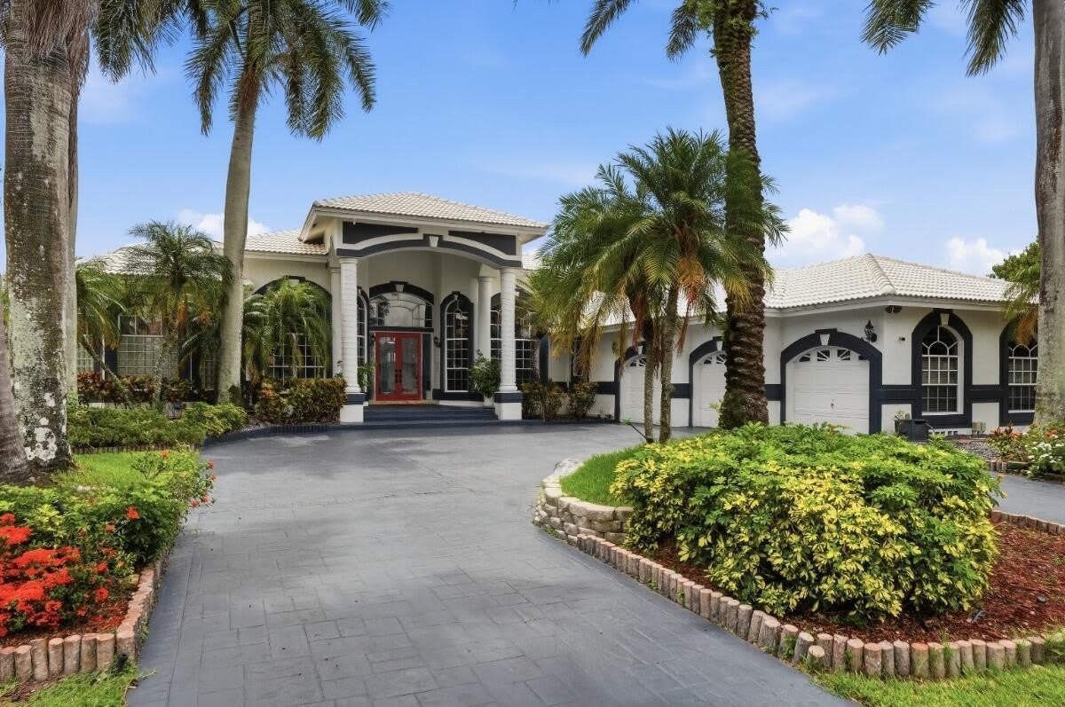 1716 NW 124th Way – photo 2