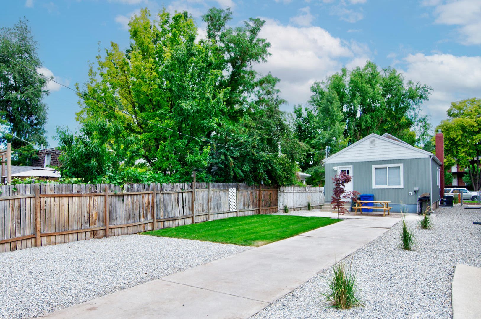 Remodeled Detached Cottage with Fenced Yard! Pet Friendly! – photo 5