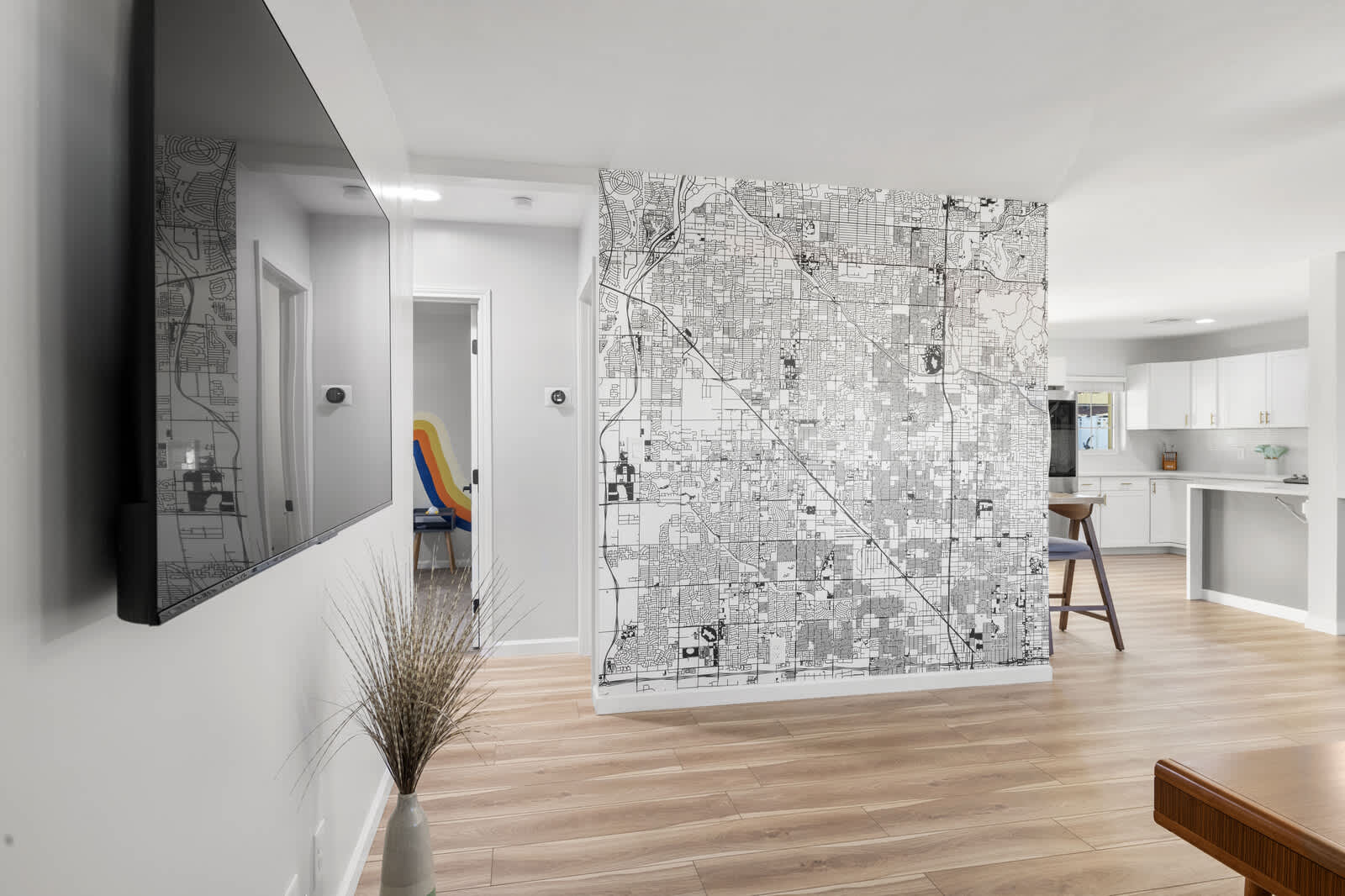 2207 North 28th Place – photo 2