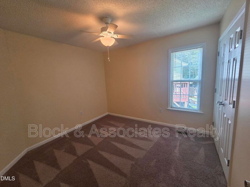 116 Cliffdale Road – photo 2