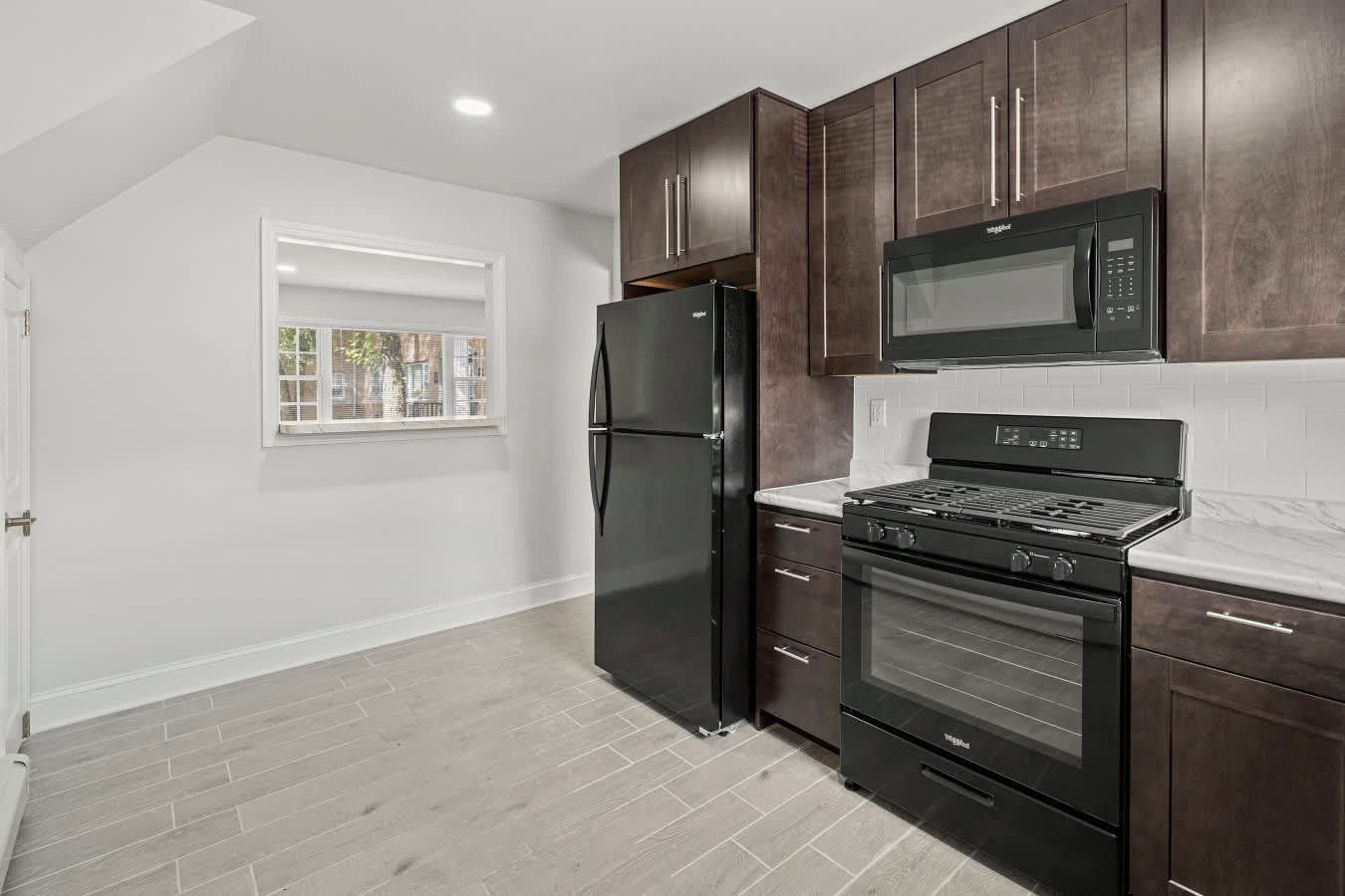 Riverview Manor Apartments – photo 3