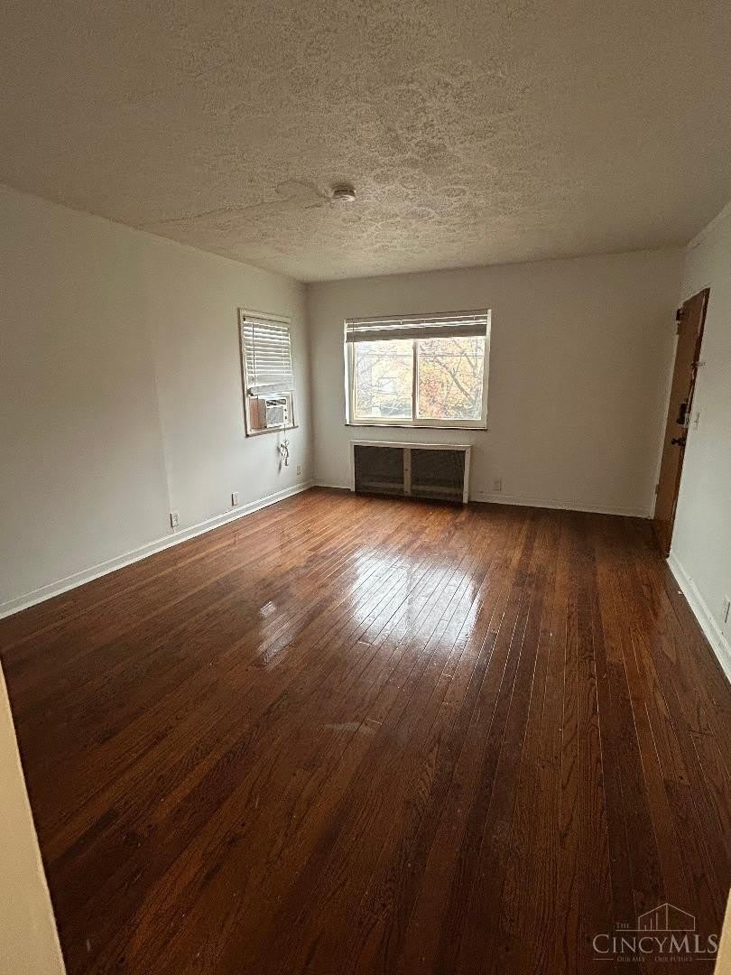 4431 Ridgeview Avenue – photo 2