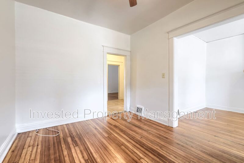 527 E 6Th Ave – photo 4