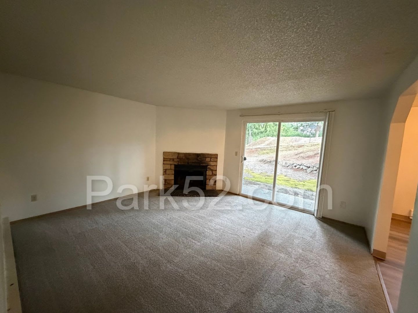 1 2 Off First Full Month S Rent Lower Level 2 Bedroom 1 Bathroom Apartment – photo 5