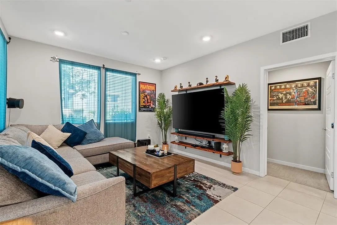 11237 Rainbow Peak Ave Unit 105 – photo 5