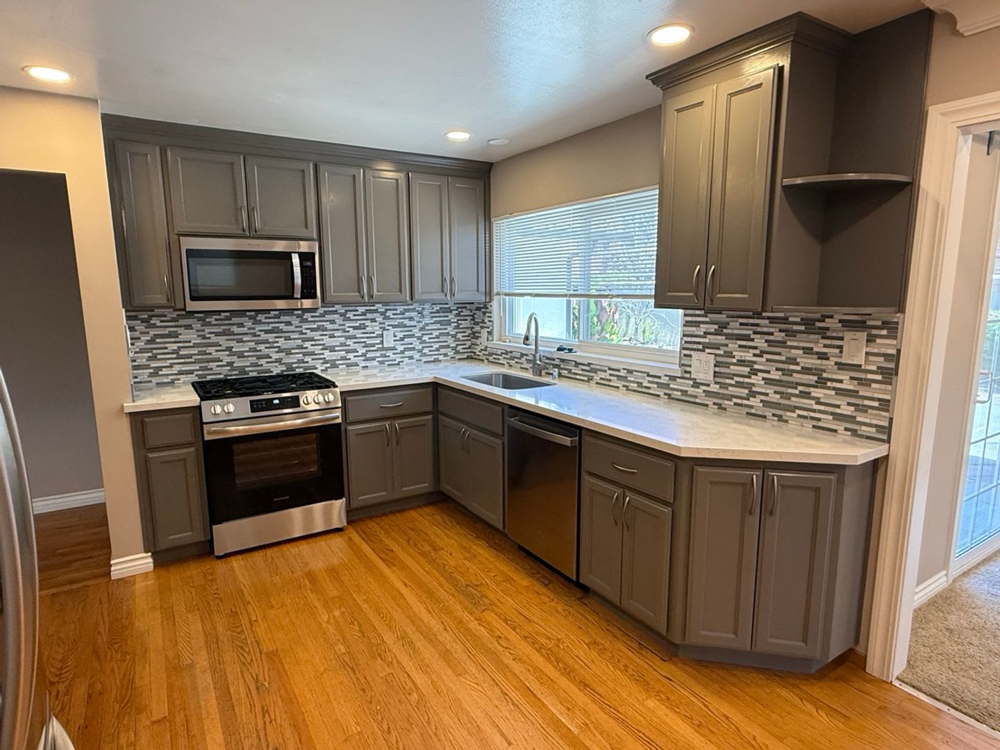 Beautifully Updated and Perfectly Located 4 Bedroom 3 Bath Home in West San Jose! Free Rent incentive*! – photo 3