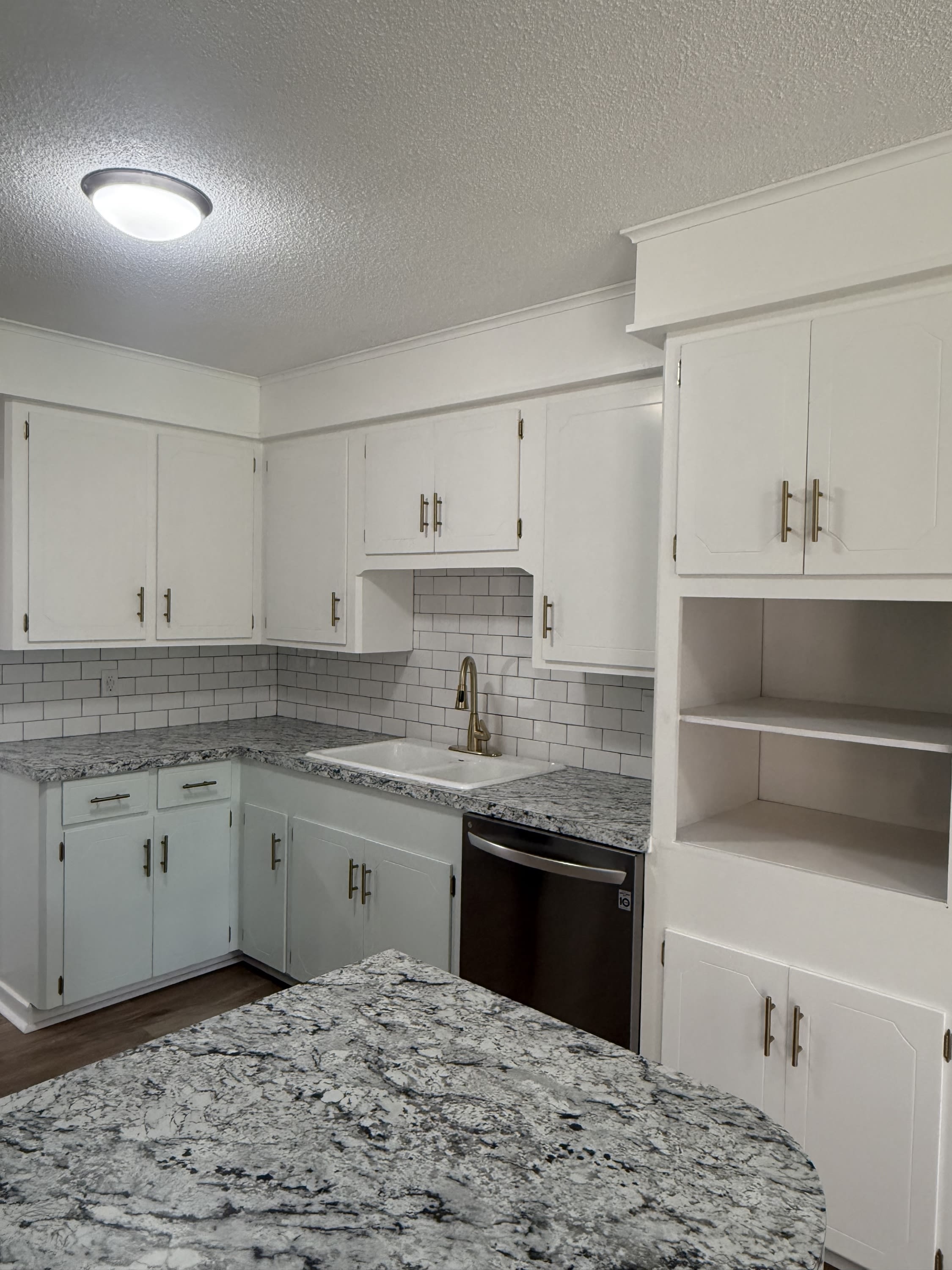 2108 East 24Th Street – photo 4