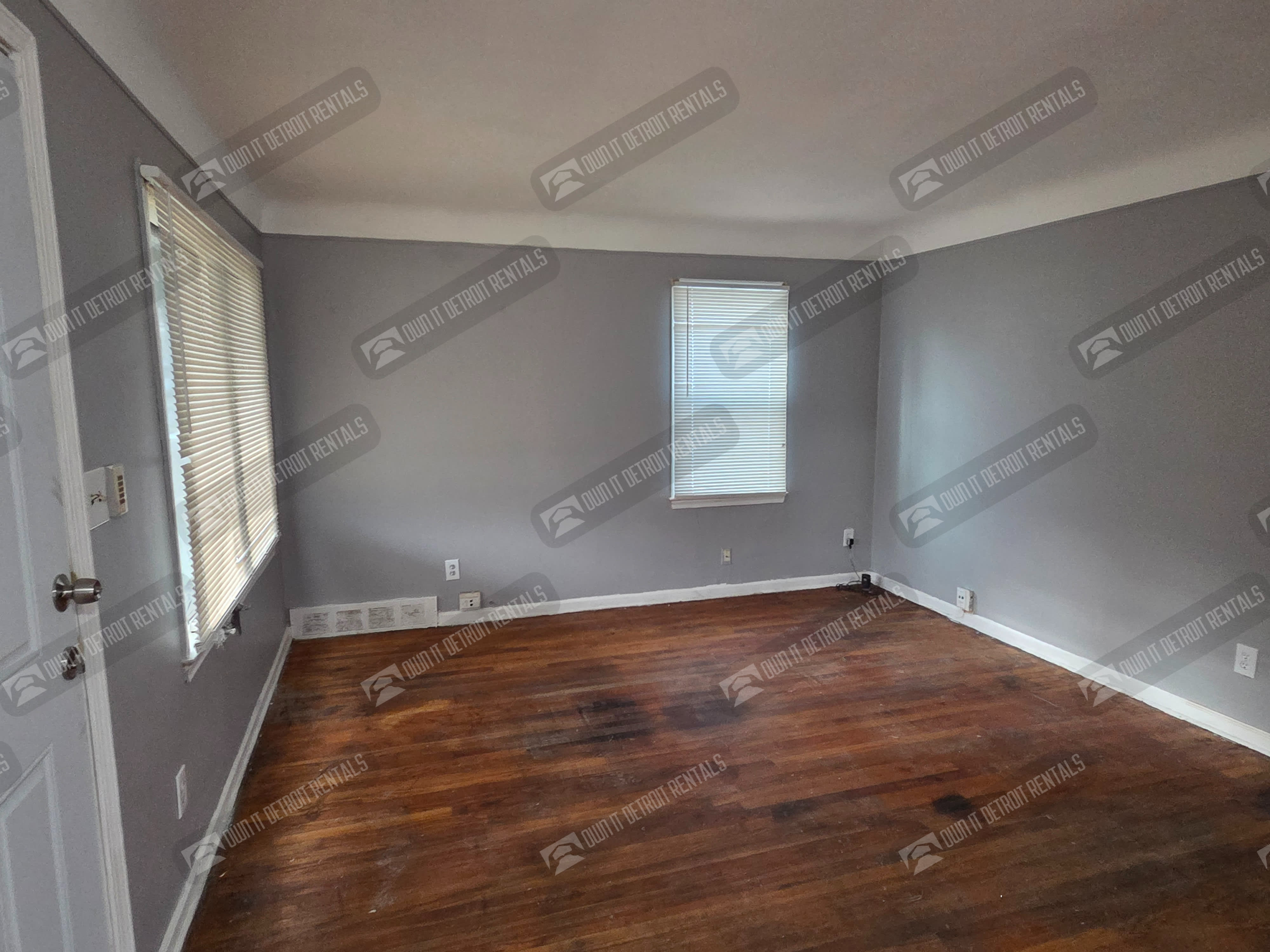 12217 Plainview Ave – photo 4