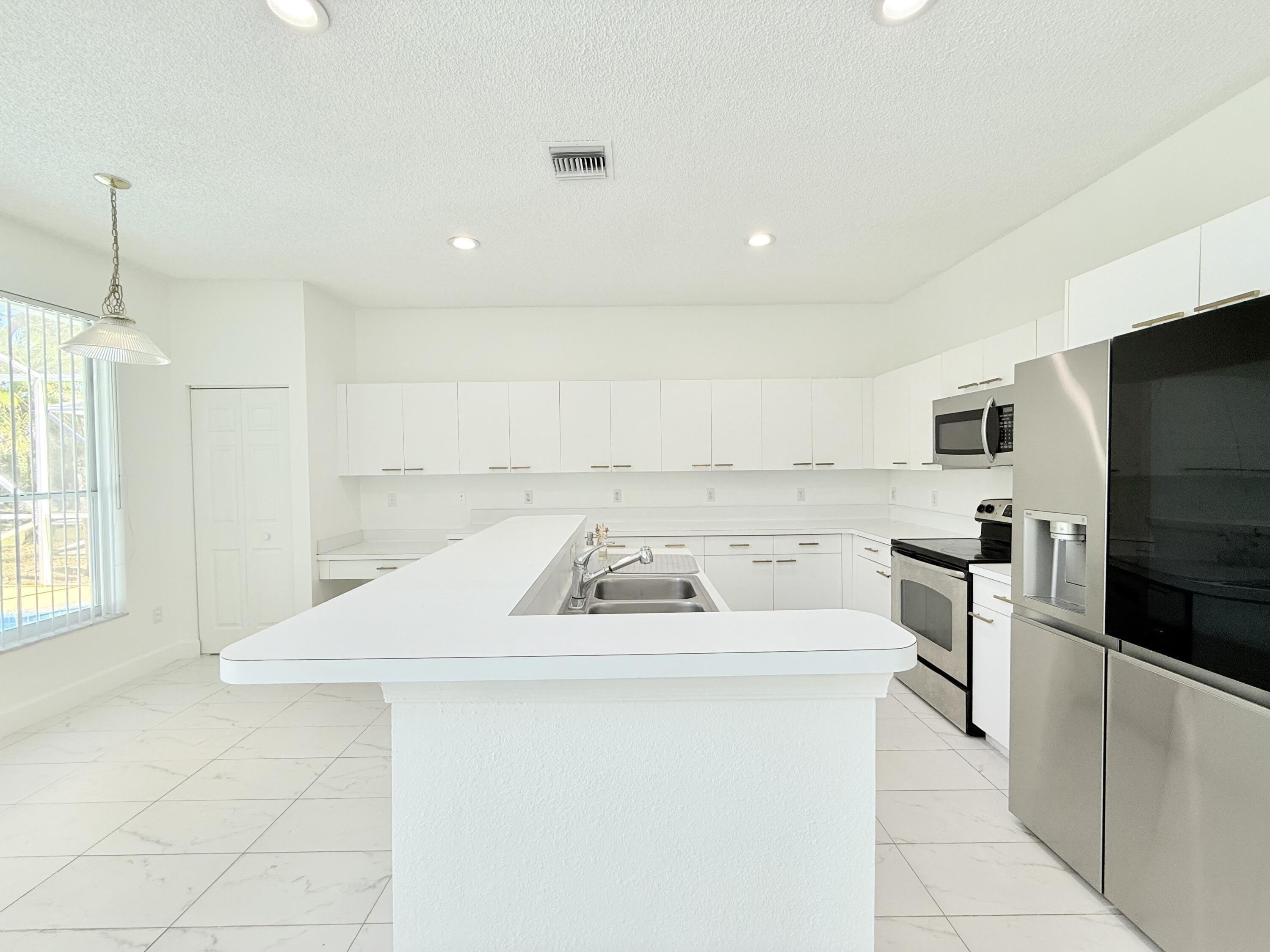 10875 Old Bridgeport Lane – photo 3