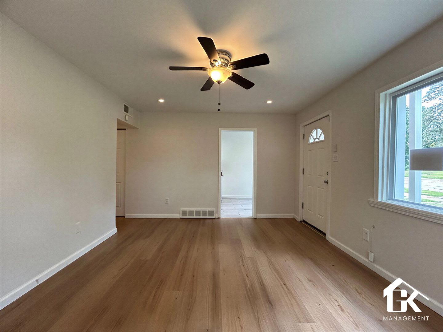 HOME AVAILABLE NOW – photo 2