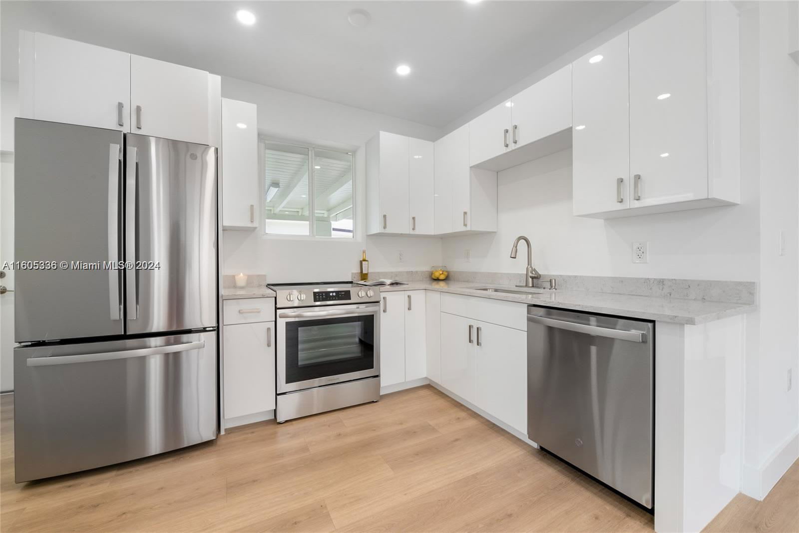 2811 Southwest 65Th Avenue – photo 4
