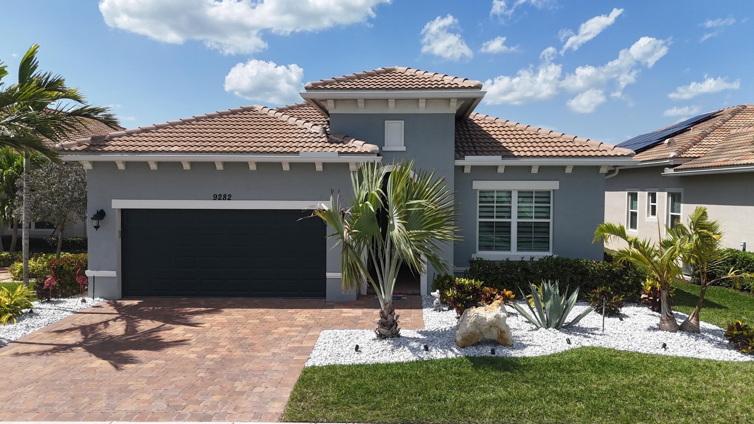 9282 SW Miracoli Way – photo 3