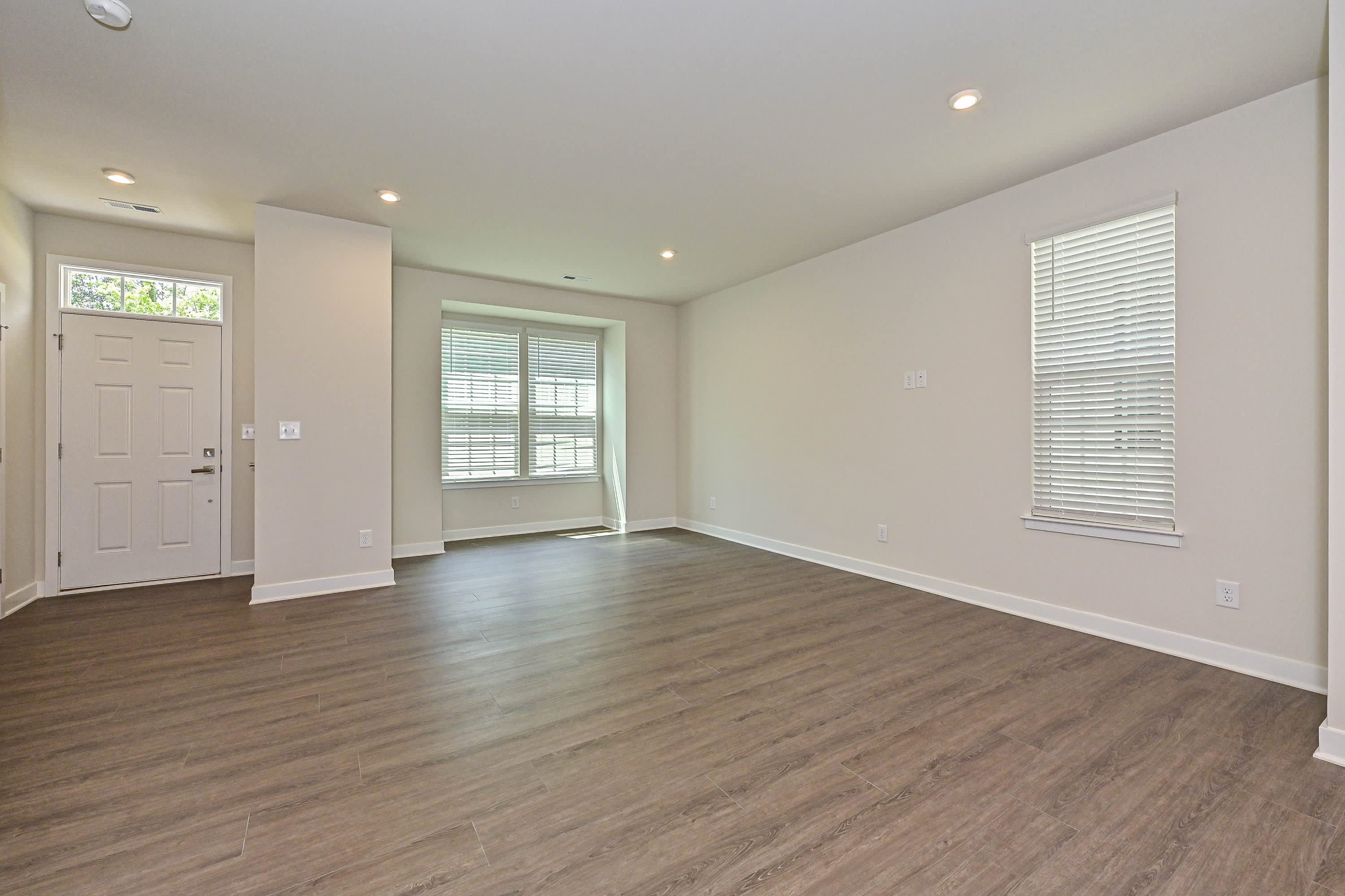 7637 Griffins Gate Drive SW – photo 4