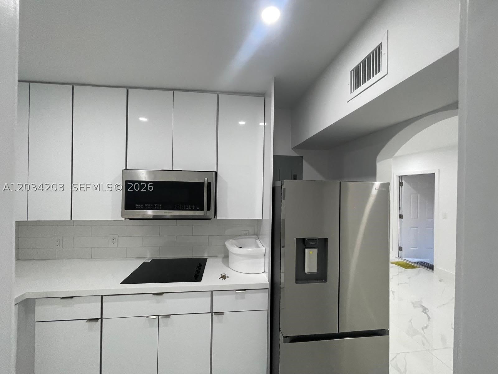 2103 SW 60th Ave – photo 5