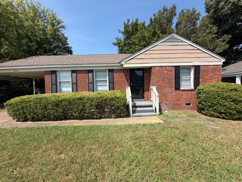 3753 Wickcliff Ln – photo 1