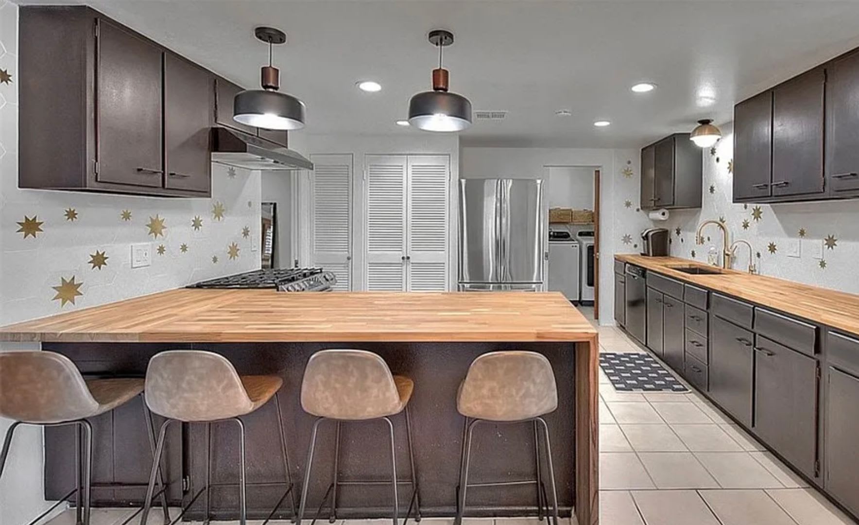 Stylish Palm Springs Home With Indoor Outdoor Living – photo 5