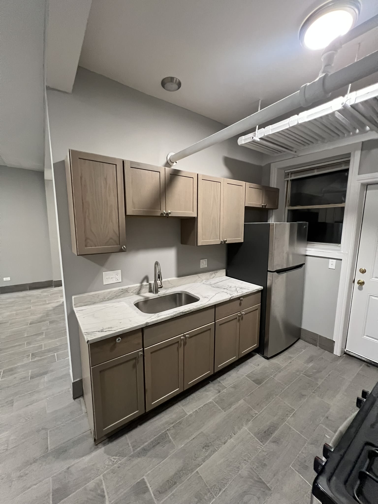 654 E 81st St – photo 1