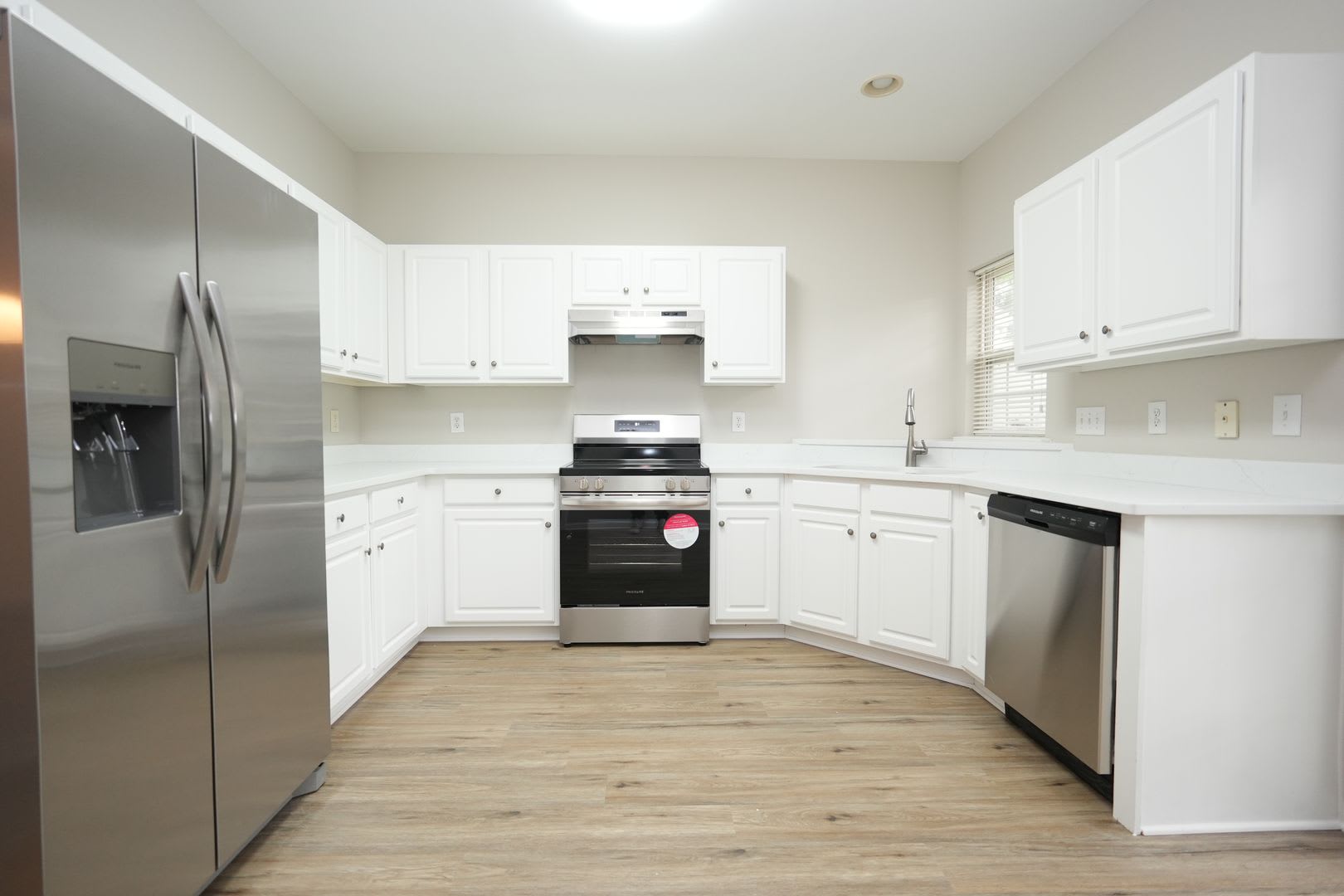 Coming Soon September 10Th 3 Br 3Ba Renovated Townhome In Matthews – photo 1