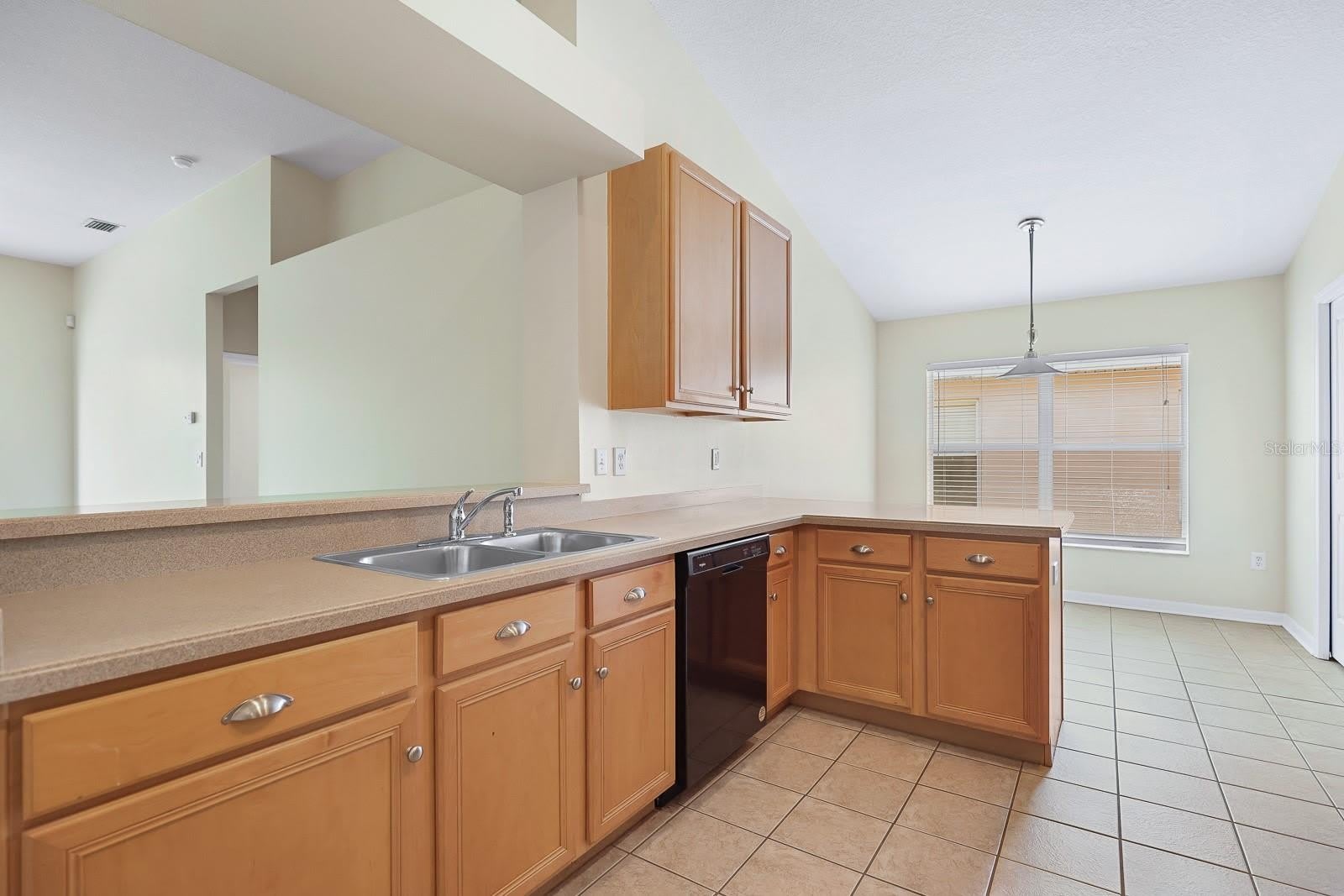6328 Bridgecrest Drive – photo 5
