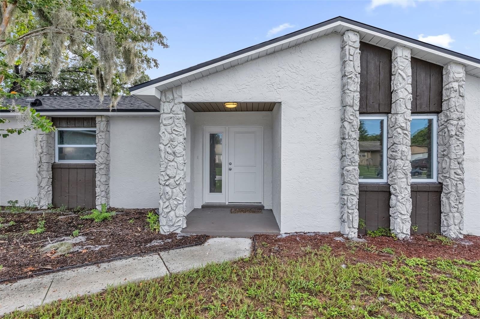 2433 BENJAMIN Drive – photo 3