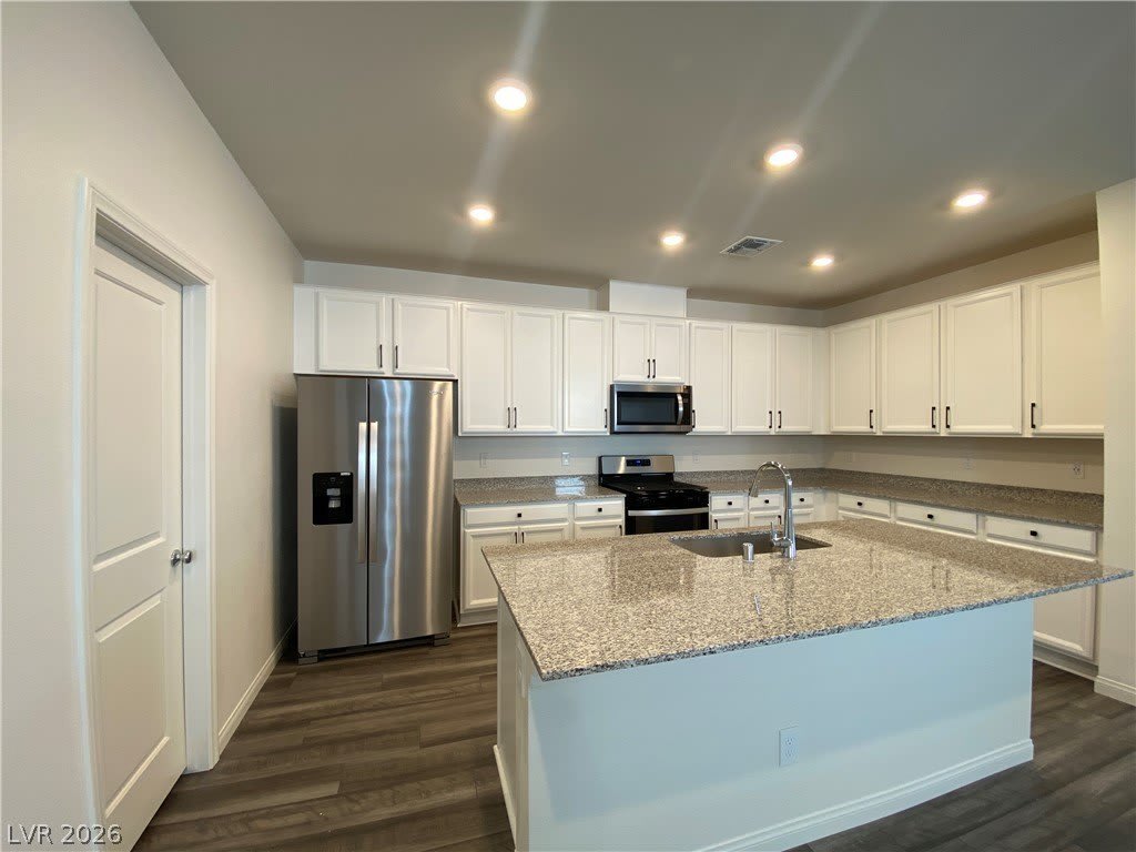 4231 Scarlet Cob Avenue – photo 5