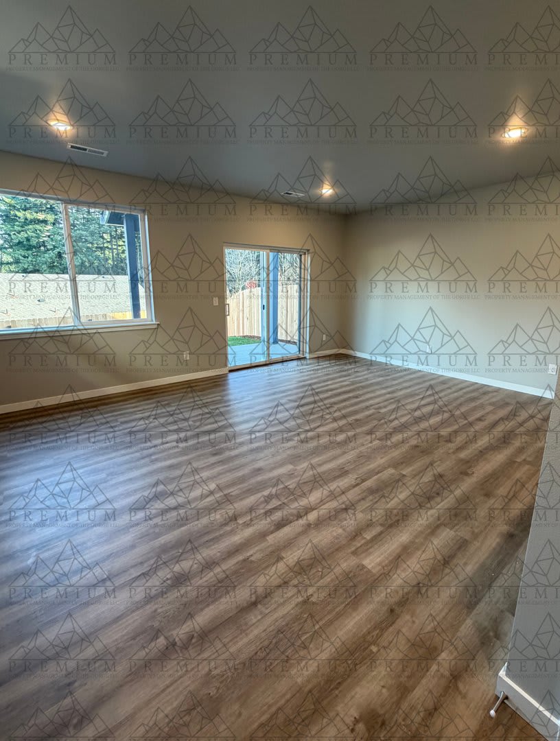 Coming Soon 3 Bed 2 5 Bath New Build – photo 4