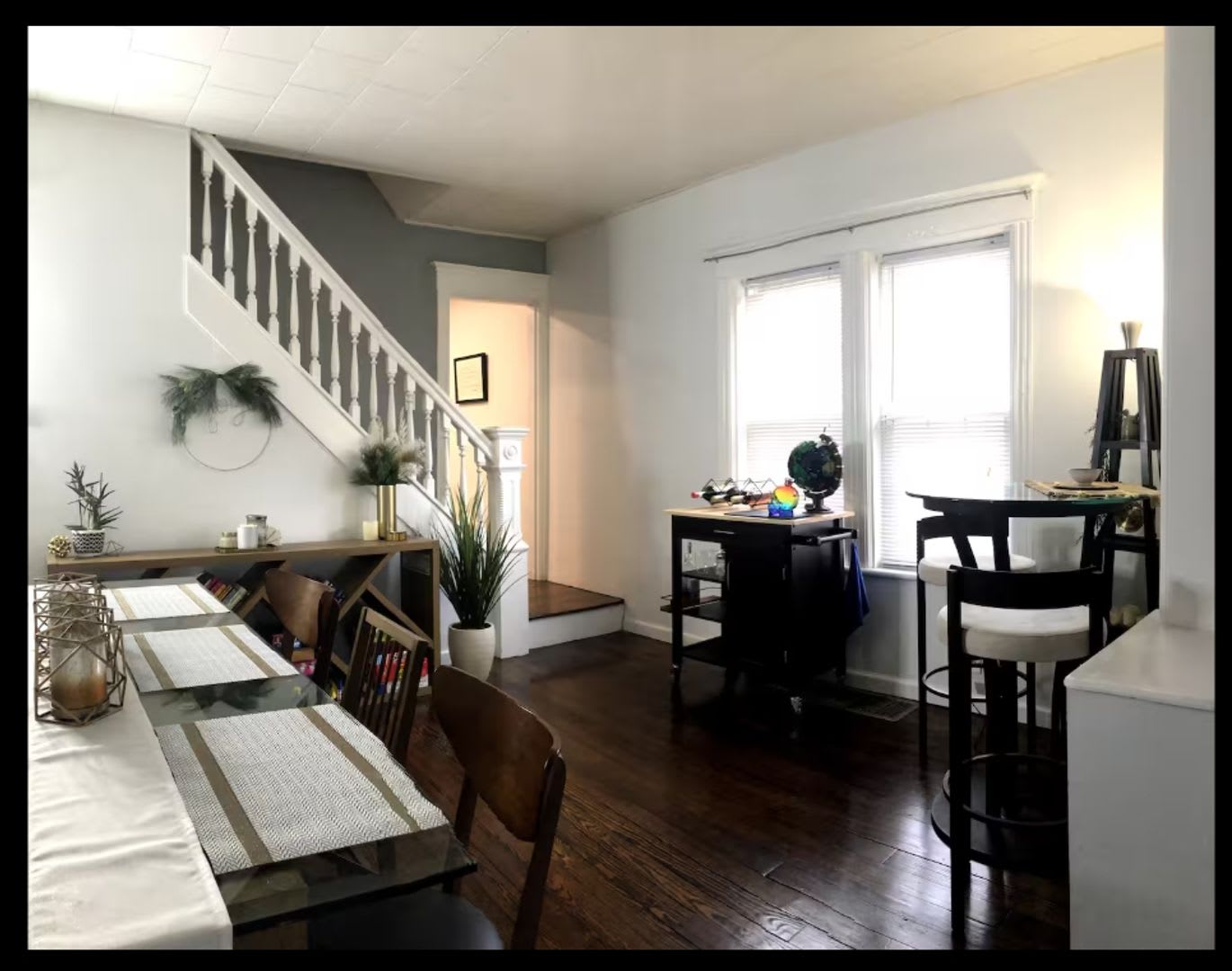 Beautifully renovated 3-bedroom, 2-full-bathroom historic home – photo 4