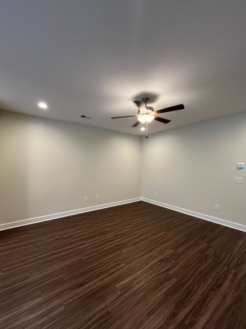 Comfortable Convenient Move In Ready – photo 4