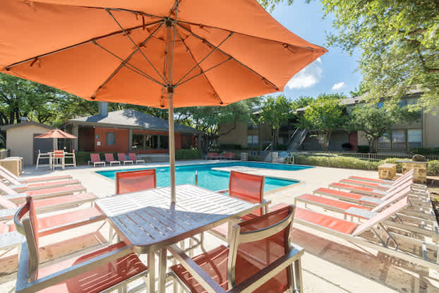 9010 Walnut Springs – photo 3