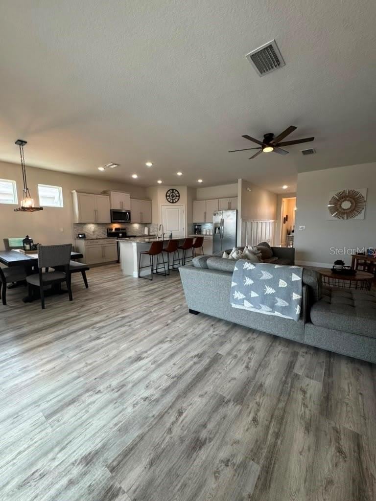 1127 PIPESTONE Place – photo 5