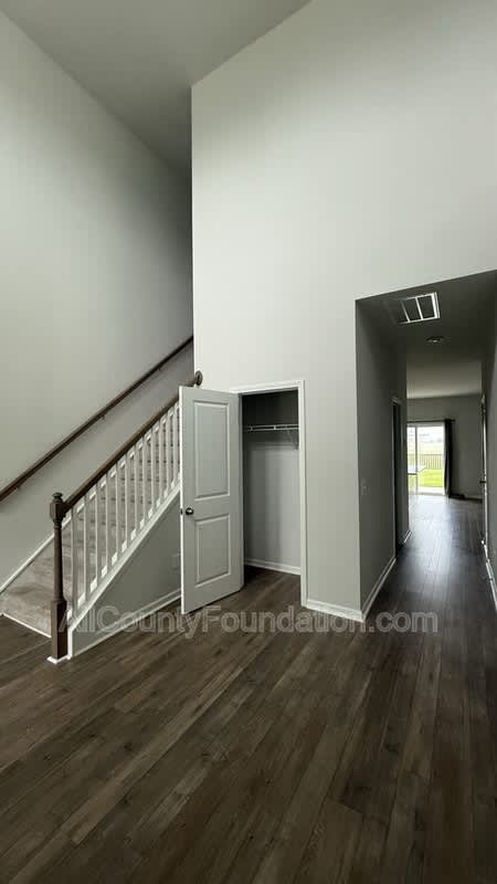 104 Whisper Dr – photo 3