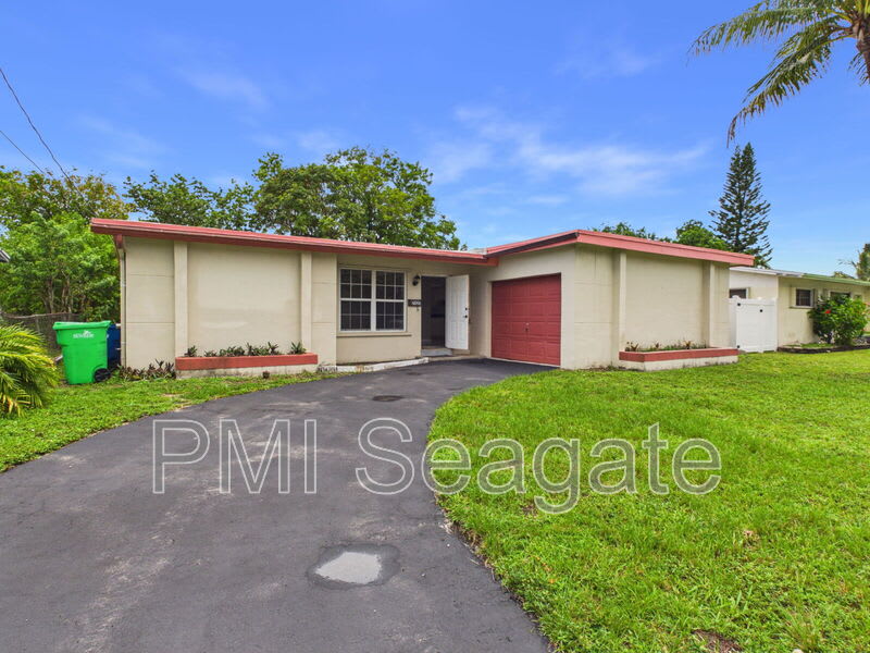 7620 NW 21st St – photo 3