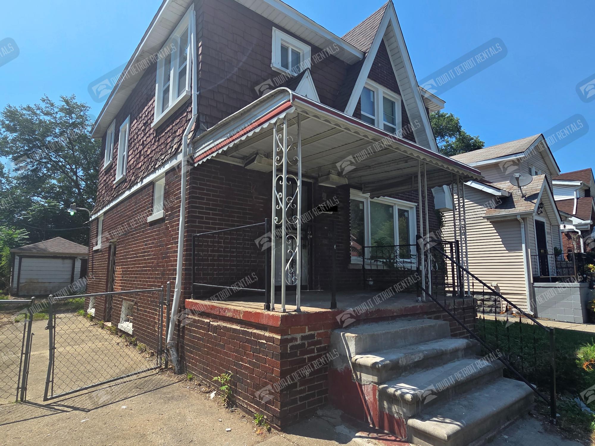 15757 Pinehurst St – photo 2