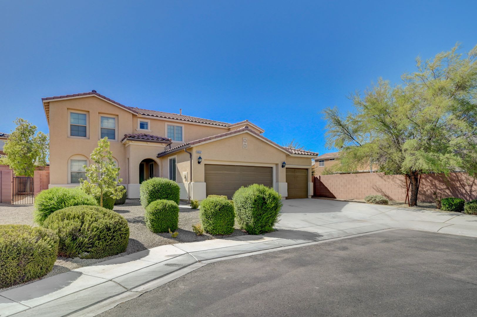 6637 Cliff Shore Court, North Las Vegas, NV 89084 – photo 1
