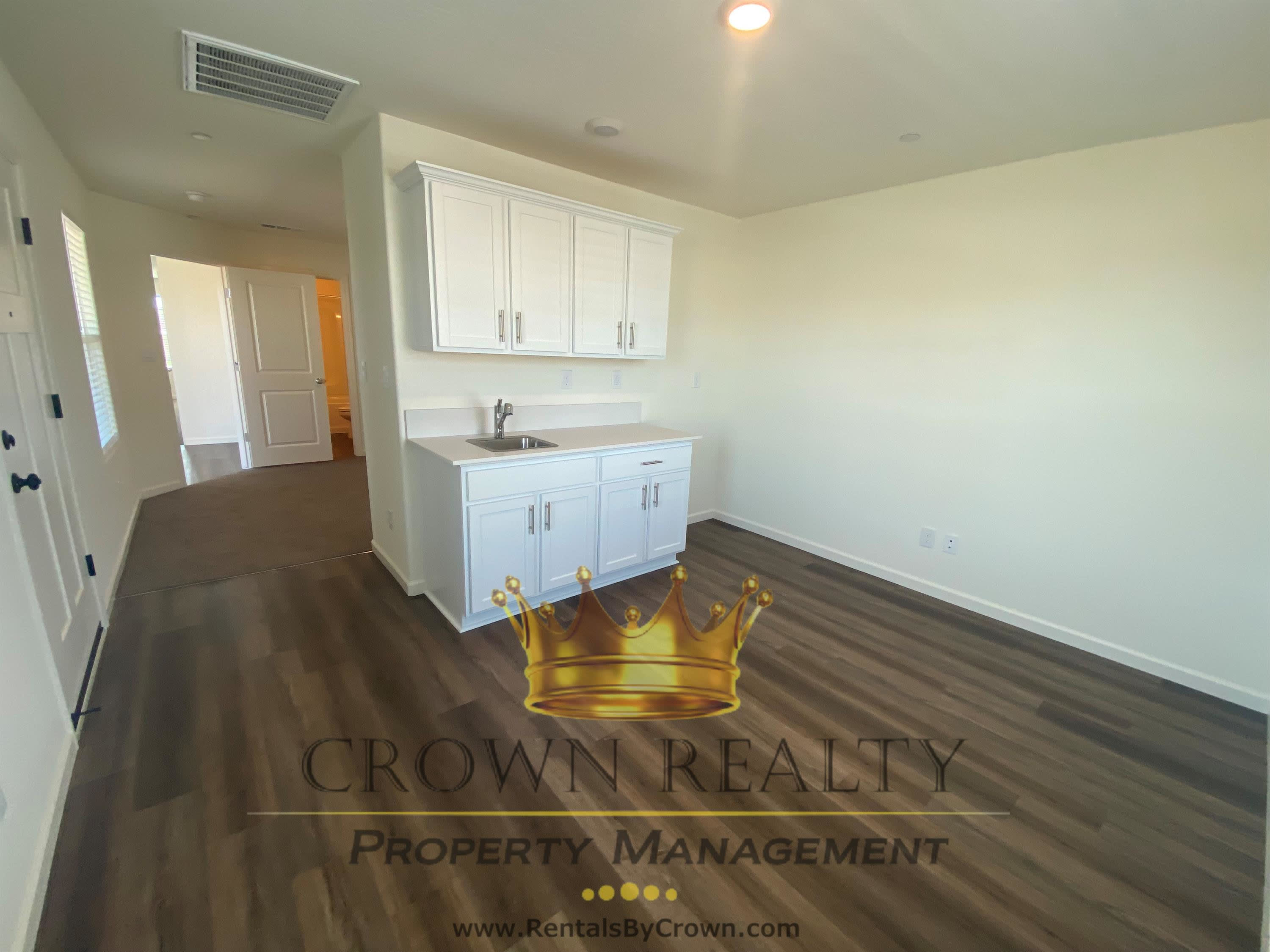 1109 East Elkhorn Avenue – photo 5