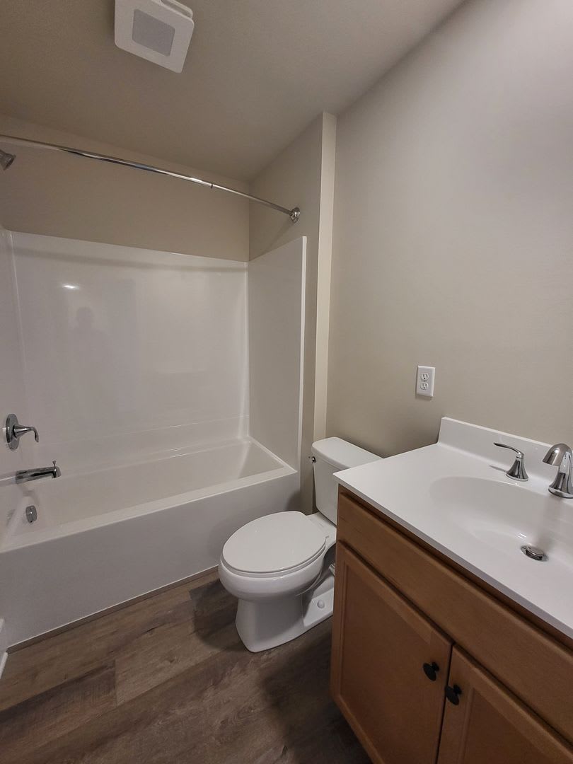 Luxury New Build Townhome in Mount Joy – photo 3