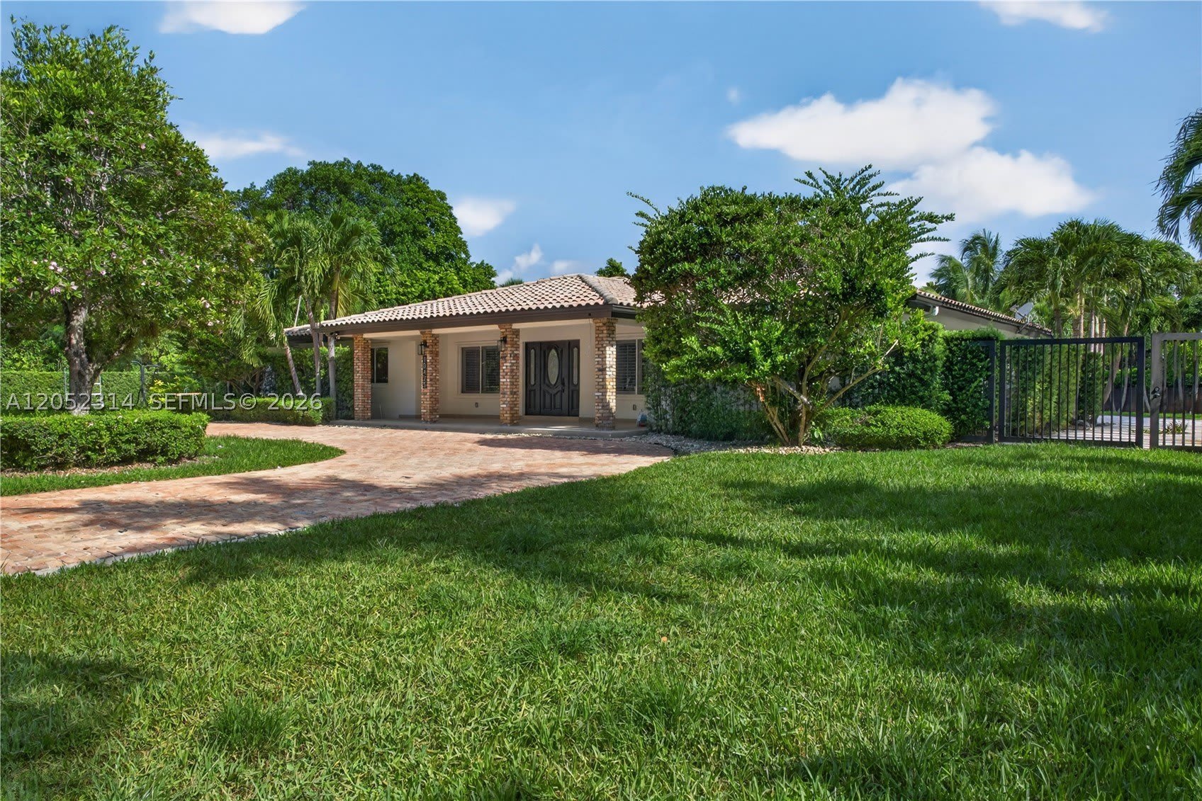 10425 SW 62nd St – photo 3