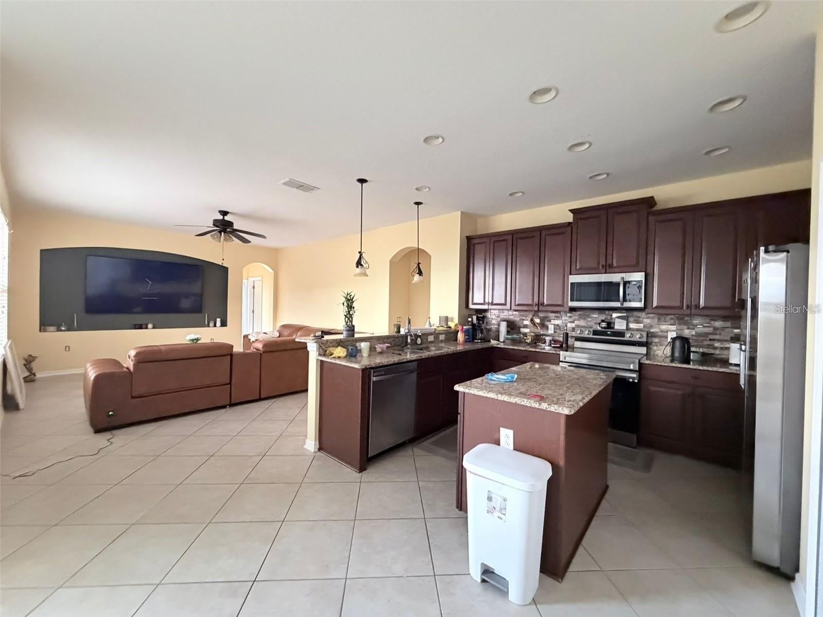 589 BLUE CYPRESS Drive – photo 4