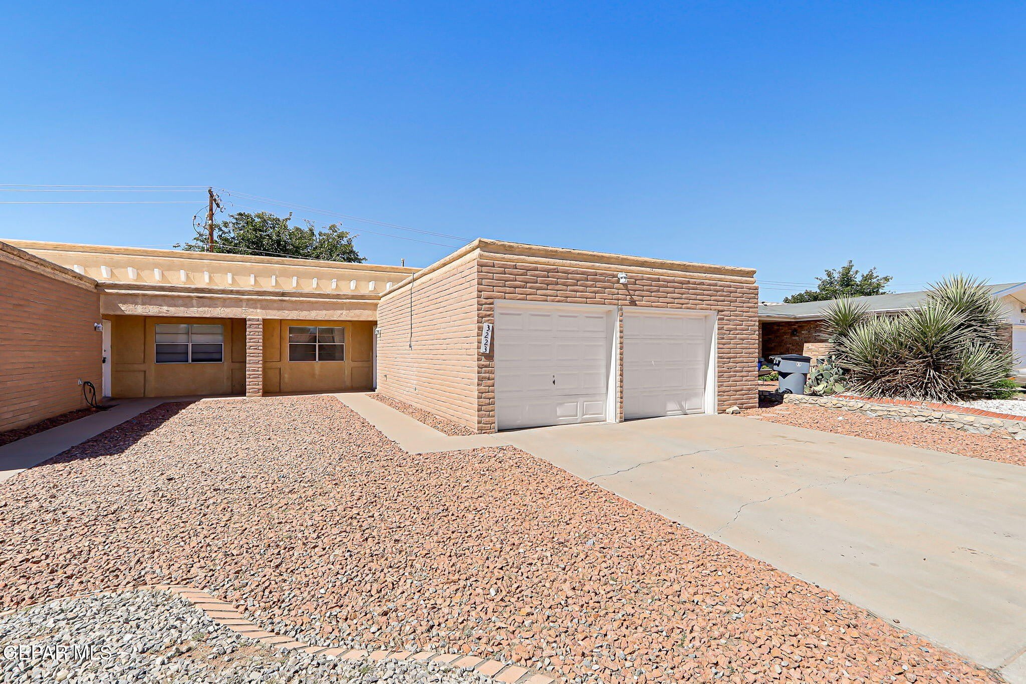 3223 Isla Morada Drive – photo 1