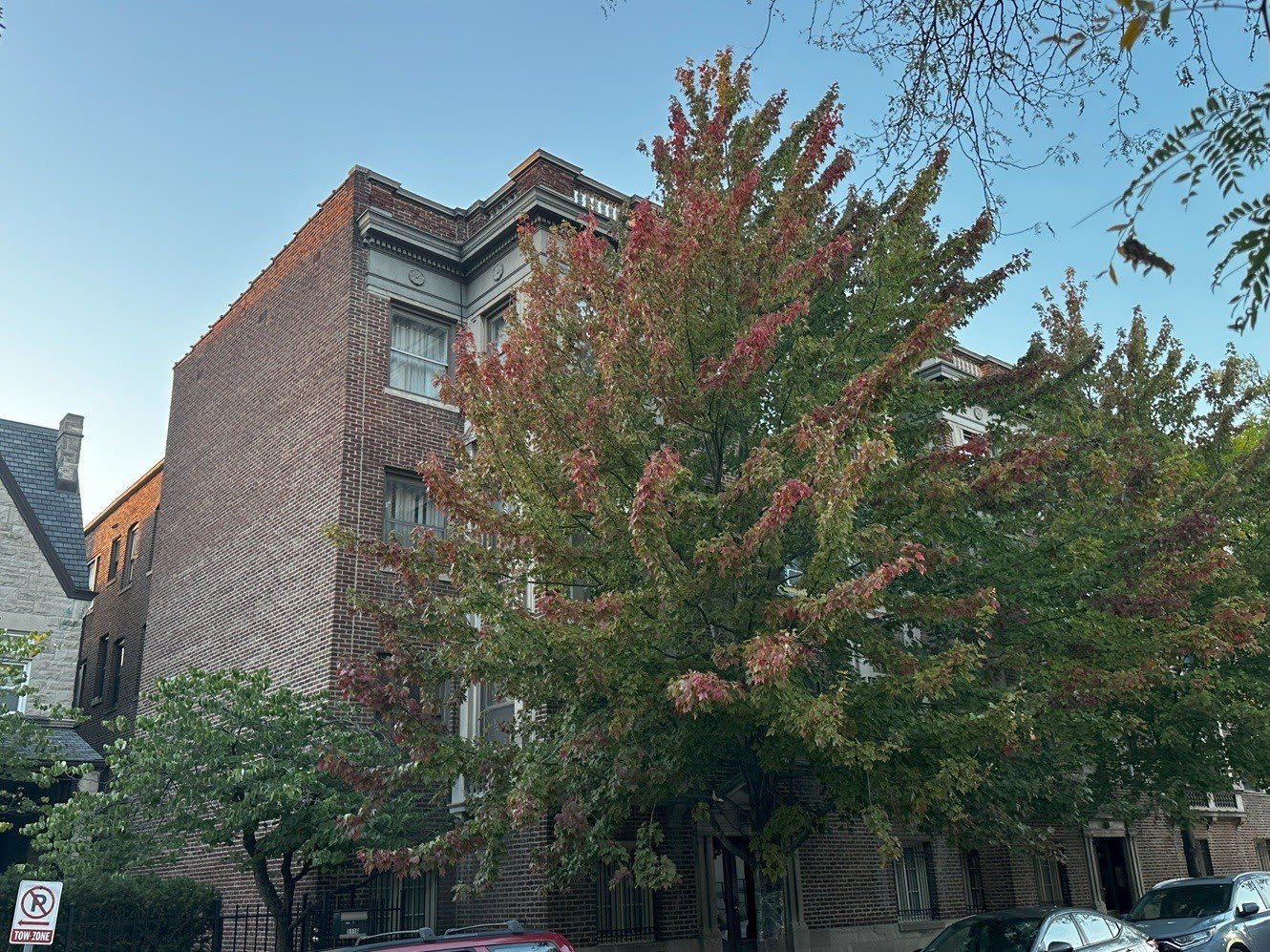5114 S Woodlawn Avenue – photo 2