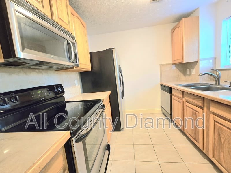 1913 Laurel Ave – photo 3
